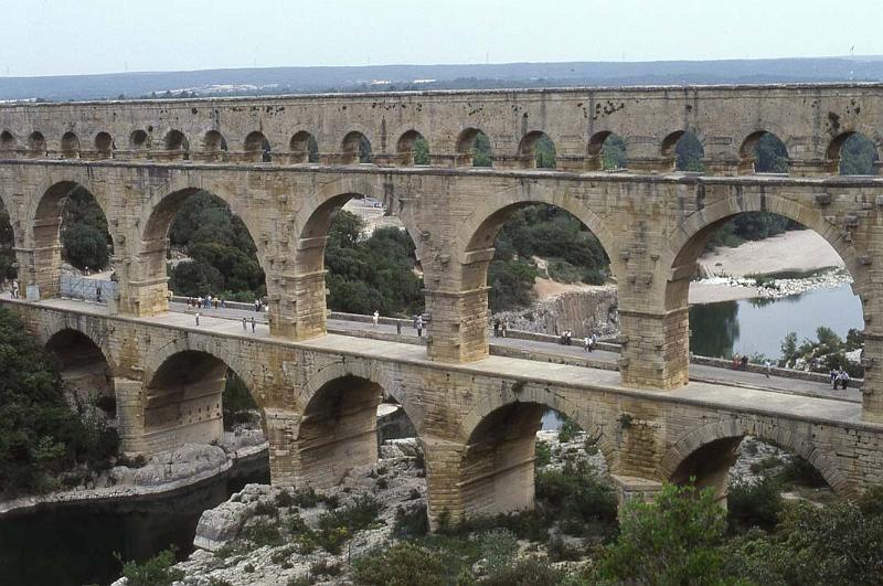 France 97 Pont du Gard.jpg